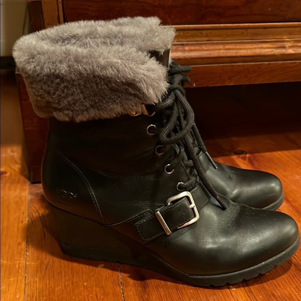 Ugg Janney Boots
